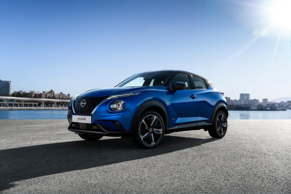 Nissan JUKE Hybrid dà oggi il via agli ordini