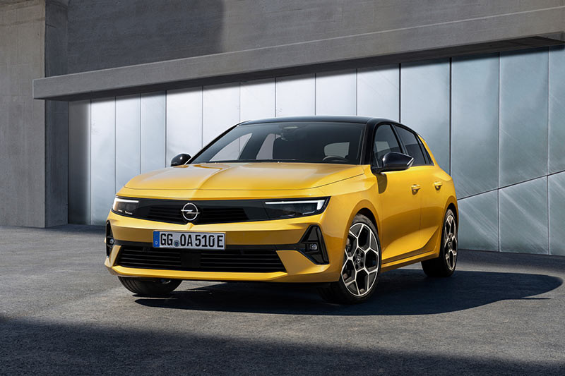 VIDEO - Nuova Astra, la sintesi della nuova filosofia Opel “Bold and Pure”