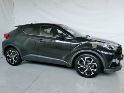 TOYOTA C-HR 1.8 HYBRID E-CVT TREND