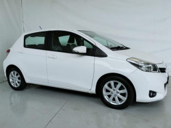 TOYOTA Yaris 1.4 D-4D 5 porte Active