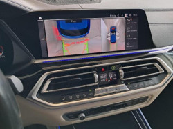 BMW X5 M50i