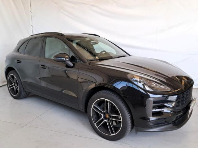 PORSCHE Macan 2.0