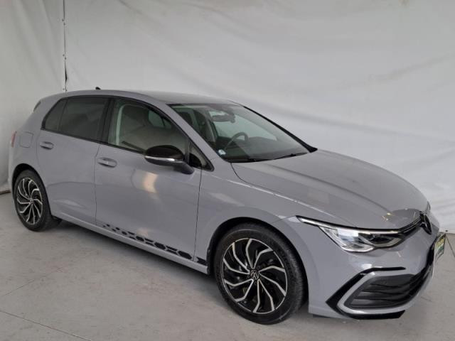 VOLKSWAGEN Golf 2.0 TDI DSG SCR Life