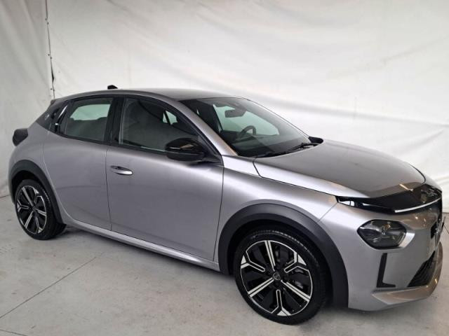 LANCIA Ypsilon Hybrid e-DCT